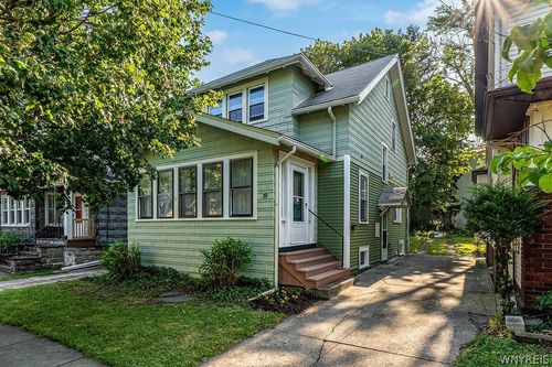 39 Springville Ave, Amherst, NY, 14226-3115 | Card Image
