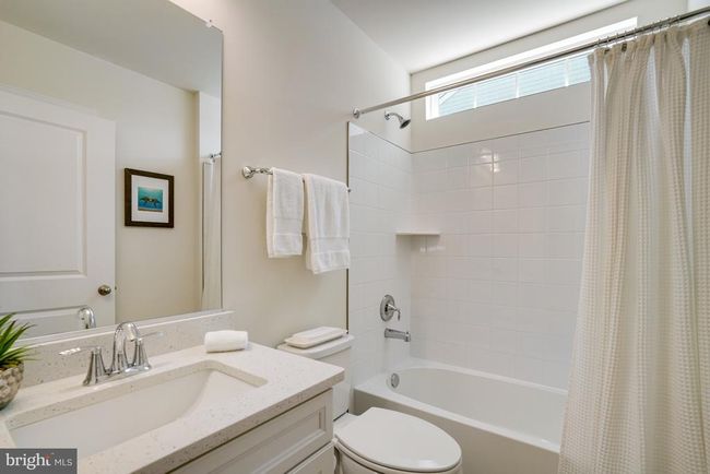 8942 Hubbard Way, House other with 4 bedrooms, 4 bathrooms and null parking in LORTON VA | Image 11