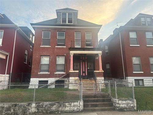 3500 Greer Ave, Saint Louis, MO, 63107-2613 | Card Image