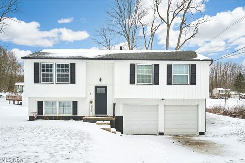 6300 S Cleveland Massillon Rd, New Franklin, OH, 44216-9773 | Card Image