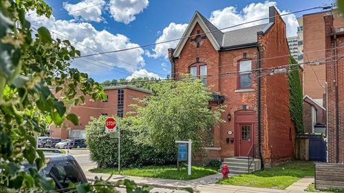146 Forest Ave, Hamilton, ON, L8N1X5 | Card Image