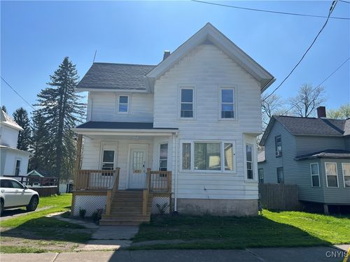 221 N Broad St, Oneida, NY, 13421-1317 | Card Image