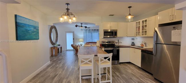 1 - 2231 Sw 17 Th Ter, House other with 5 bedrooms, 4 bathrooms and null parking in Miami FL | Image 7
