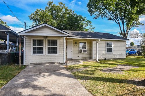 5710 Cherry St, Houston, TX, 77026-2408 | Card Image