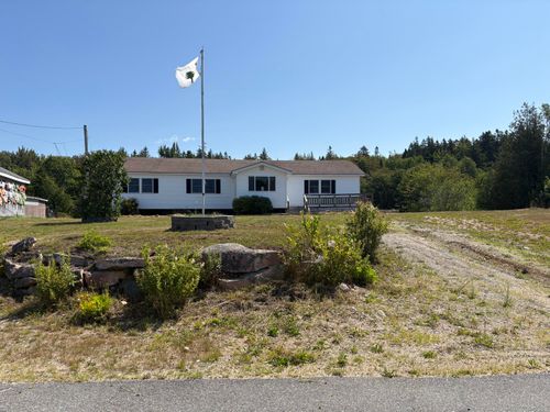 43 Duck Pond Rd, Winter Harbor, ME, 04693 | Card Image