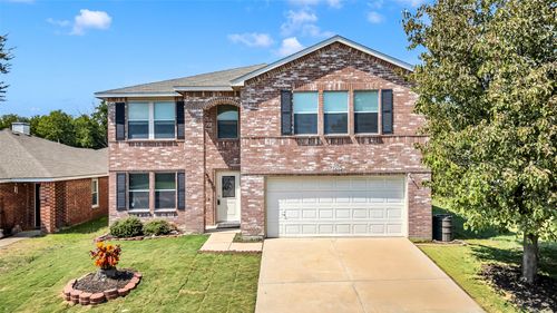 5237 Bedfordshire Dr, Fort Worth, TX, 76135-1438 | Card Image
