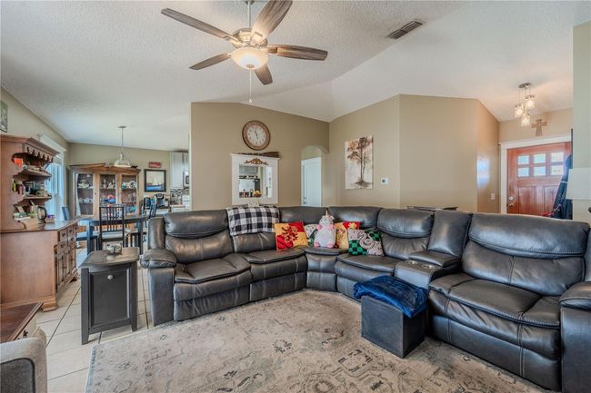 3013 Hunkin Cir, House other with 3 bedrooms, 2 bathrooms and null parking in DELTONA FL | Image 13