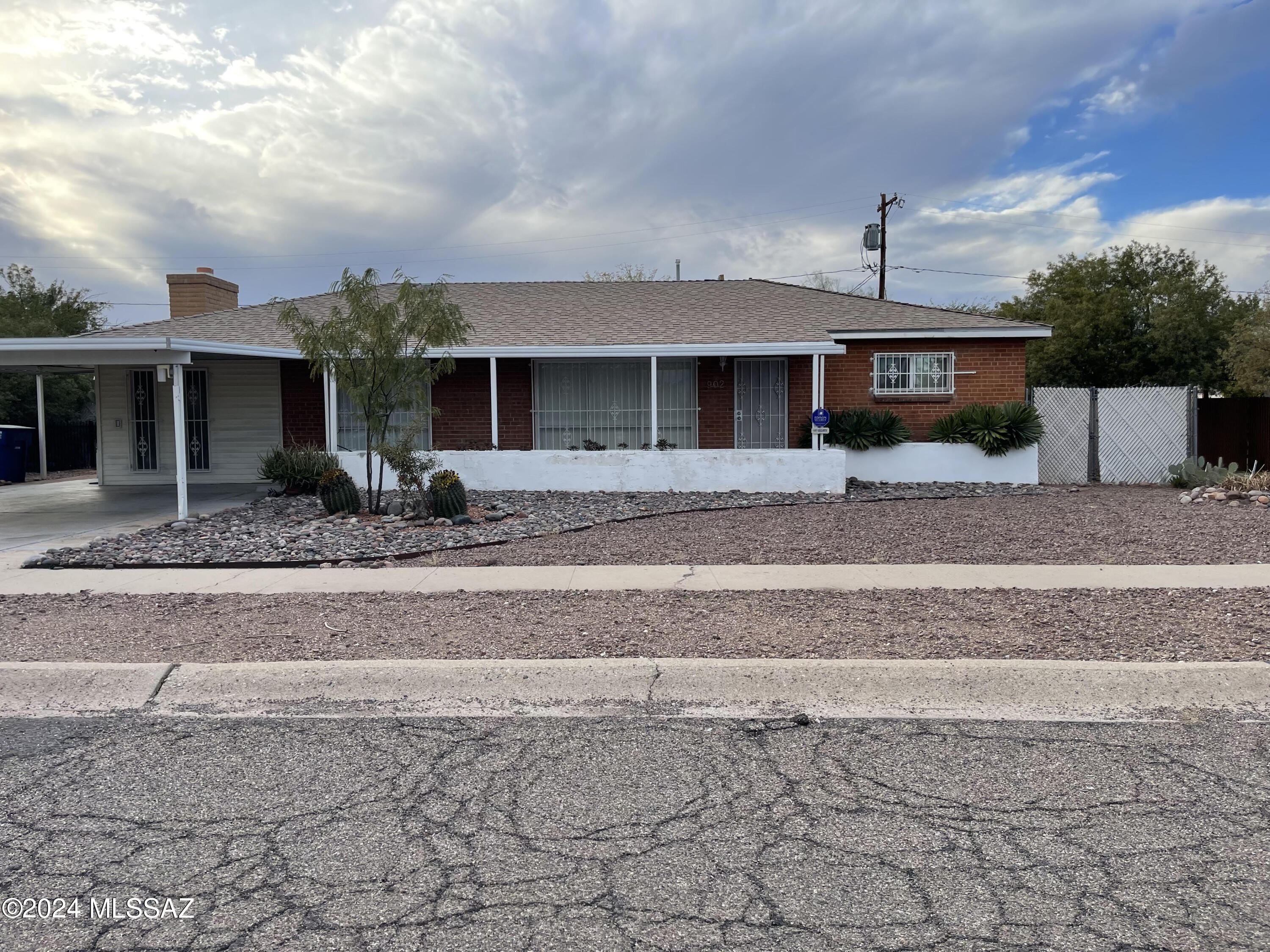 Jefferson Ave, Tucson, AZ 85711