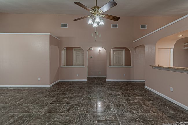 180 Brandon Way, House other with 3 bedrooms, 2 bathrooms and null parking in Poteet TX | Image 12