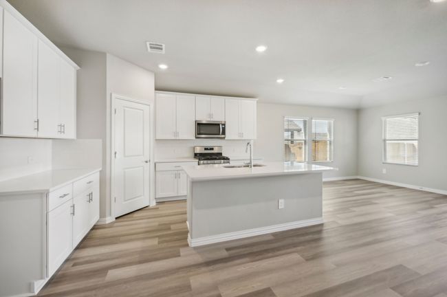 Photo is not of the actual home, but is an inspirational photo of builder’s model home and may depict options, furnishings, and/or decorator features that are not included. | Image 4