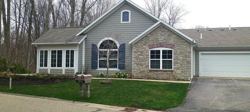 3061 Riverview Ln, Benton Harbor, MI, 49022-2479 | Card Image