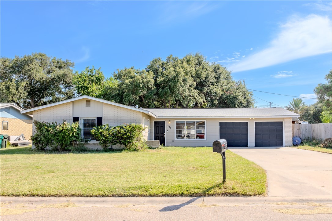 Gulf Dr, Corpus Christi, TX 78418