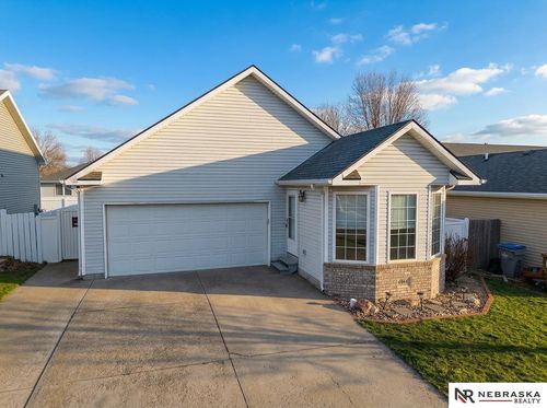 6944 Whitewater Ln, Lincoln, NE, 68521-8997 | Card Image