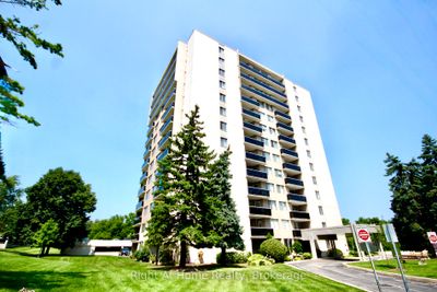 901 - 81 Millside Dr, Condo with 2 bedrooms, 2 bathrooms and 1 parking in Milton ON | Image 1