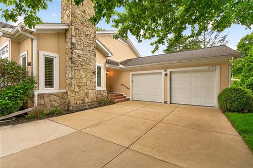 3709 Somerset Dr, Prairie Village, KS, 66208-5169 | Card Image