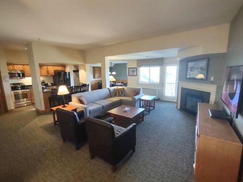 ph-grand-hotel-329-i-sam-228 East Mountain Road, Killington, VT, 05751 | Card Image
