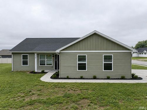 101 Wabash Dr, Chandler, IN, 47610-9390 | Card Image