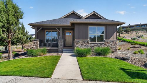 1202 Se Yarrow Ave, Madras, OR, 97741-1037 | Card Image