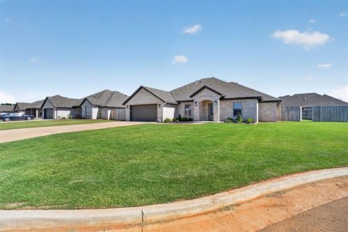 706 Sheryl Ln, Altus, OK, 73521-1914 | Card Image