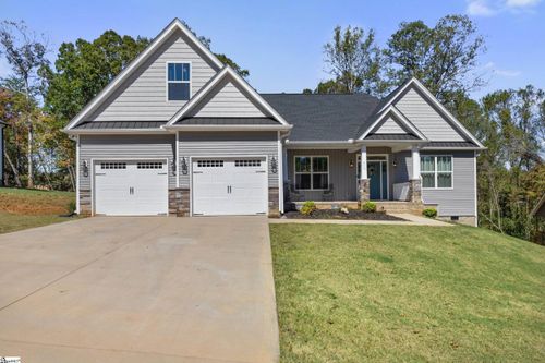 615 Forden Dr, Wellford, SC, 29385-8921 | Card Image