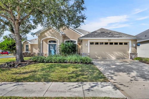 8923 Bridgeport Bay Cir, MOUNT DORA, FL, 32757-8840 | Card Image