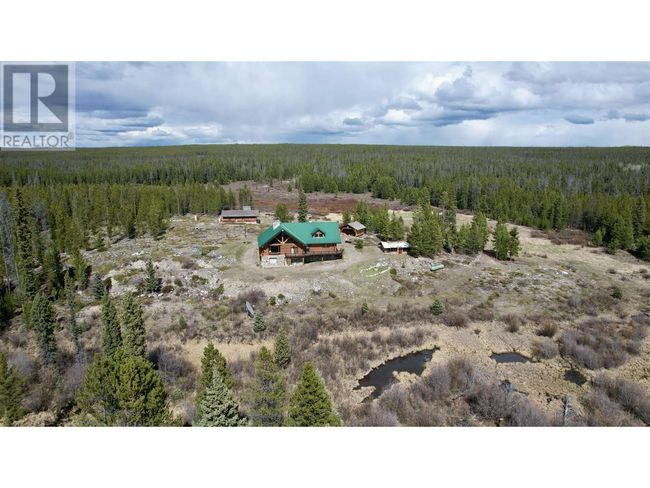 20101 20 Highway, House other with 3 bedrooms, 3 bathrooms and null parking in Nimpo Lake BC | Image 8