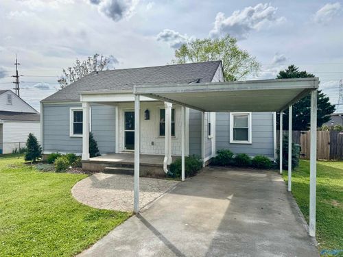 1906 Vanderbilt Cir Sw, Huntsville, AL, 35801-5229 | Card Image