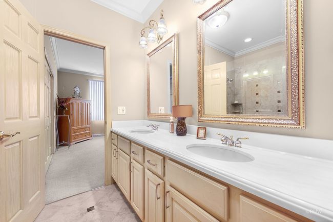347 Saint Andrews Dr, Townhouse with 3 bedrooms, 4 bathrooms and 7 parking in Wood Dale IL | Image 15