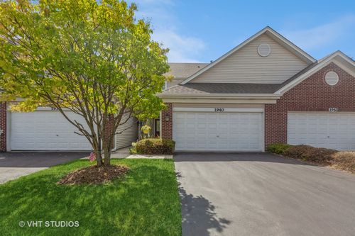 1940 Golden Gate Ln, Naperville, IL, 60563-2339 | Card Image