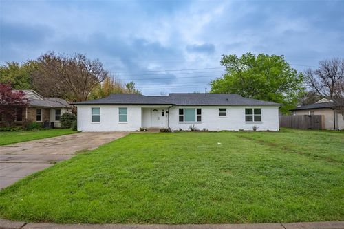 7017 Briley Dr, North Richland Hills, TX, 76180-8265 | Card Image