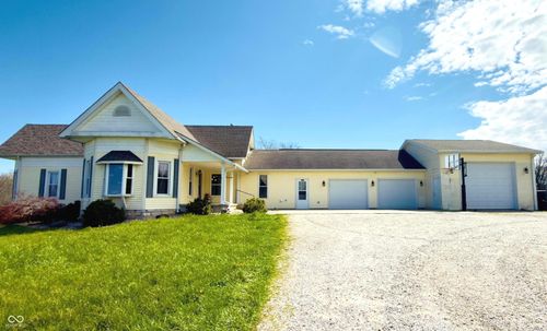 15241 E Jackson Rd, Hope, IN, 47246-9676 | Card Image