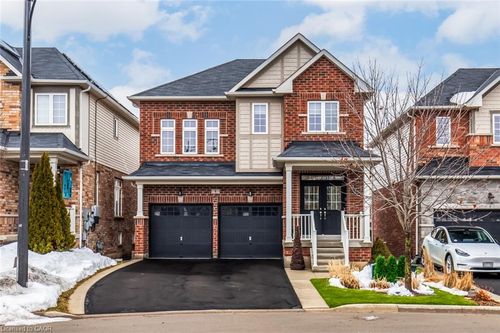 8 Bousfield Crt, Waterdown, ON, L8B0T3 | Card Image