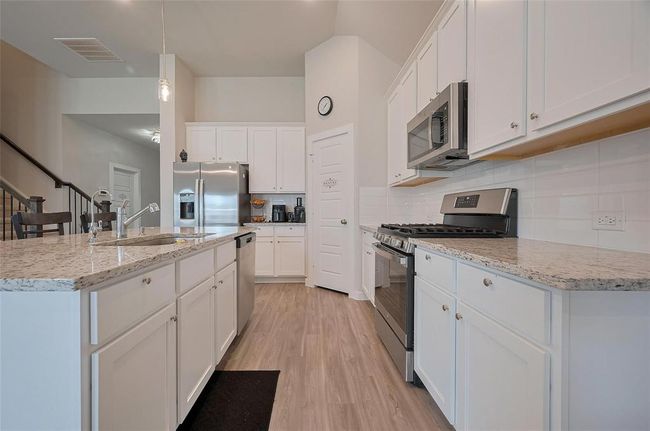 8619 Jetty Glen Dr, House other with 4 bedrooms, 3 bathrooms and 2 parking in Cypress TX | Image 11