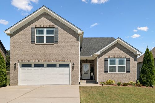 214 Hutch Ct, Gallatin, TN, 37066-1575 | Card Image