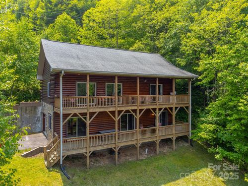 938 Trickle Creek Rd, Waynesville, NC, 28785 | Card Image