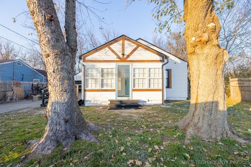 1027 E 56th St N, Tulsa, OK, 74126-2349 | Card Image