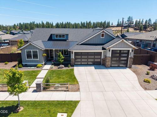 2258 Nw Brickyard St, Bend, OR, 97703-7001 | Card Image