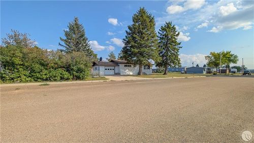 706 5th Ave E, Culbertson, MT, 59218-7706 | Card Image