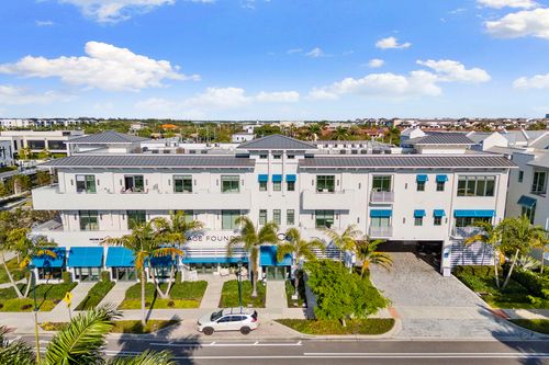 307-101 8th St S, NAPLES, FL, 34102-6121 | Card Image