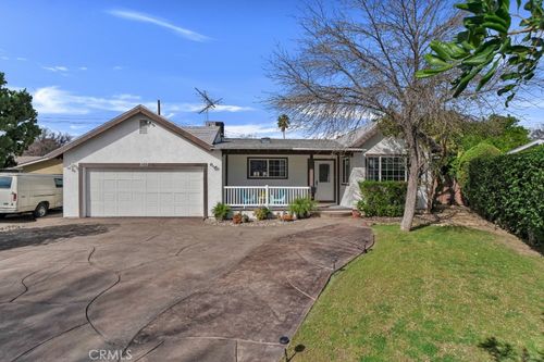 7017 Vicky Ave, West Hills, CA, 91307-3624 | Card Image