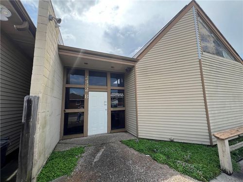 ste-b-2432 Paris Rd, Chalmette, LA, 70043-5099 | Card Image