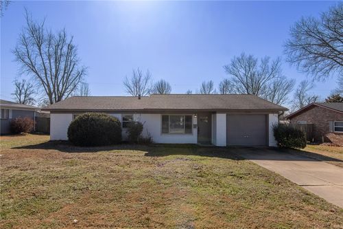 1208 Ne 3rd St, Bentonville, AR, 72712-5507 | Card Image