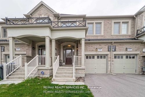 7 Lady Evelyn Cres, Brampton, ON, L6Y6C7 | Card Image