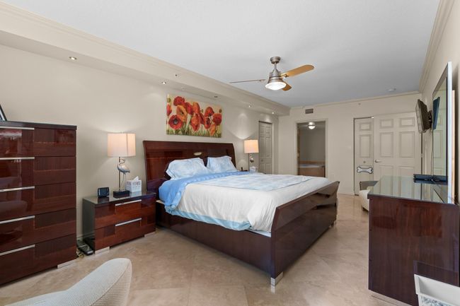 APT-505 - 2001 N Ocean Blvd, Condo with 2 bedrooms, 2 bathrooms and null parking in Fort Lauderdale FL | Image 20