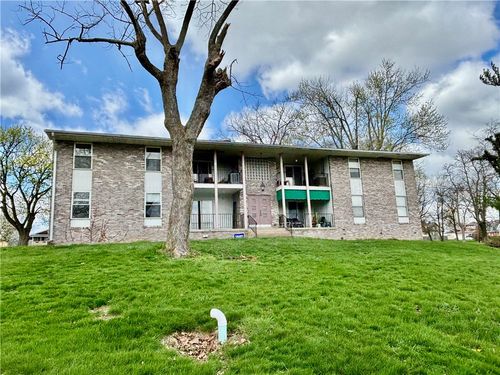 apt-2c-105 Pittsburgh St, Uniontown, PA, 15401-2950 | Card Image