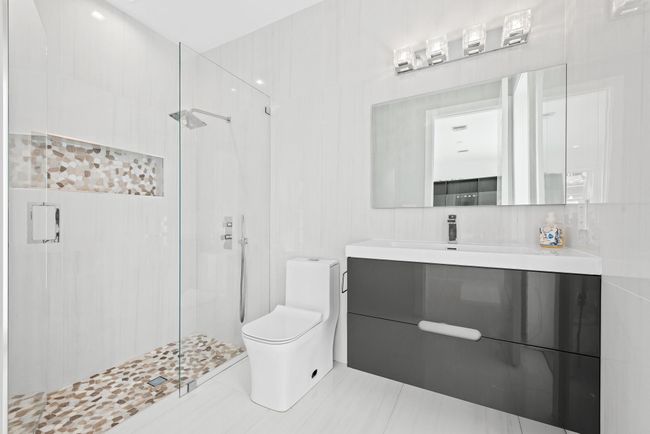 4921 Ne 28 Th Ave, House other with 6 bedrooms, 6 bathrooms and null parking in Lighthouse Point FL | Image 32