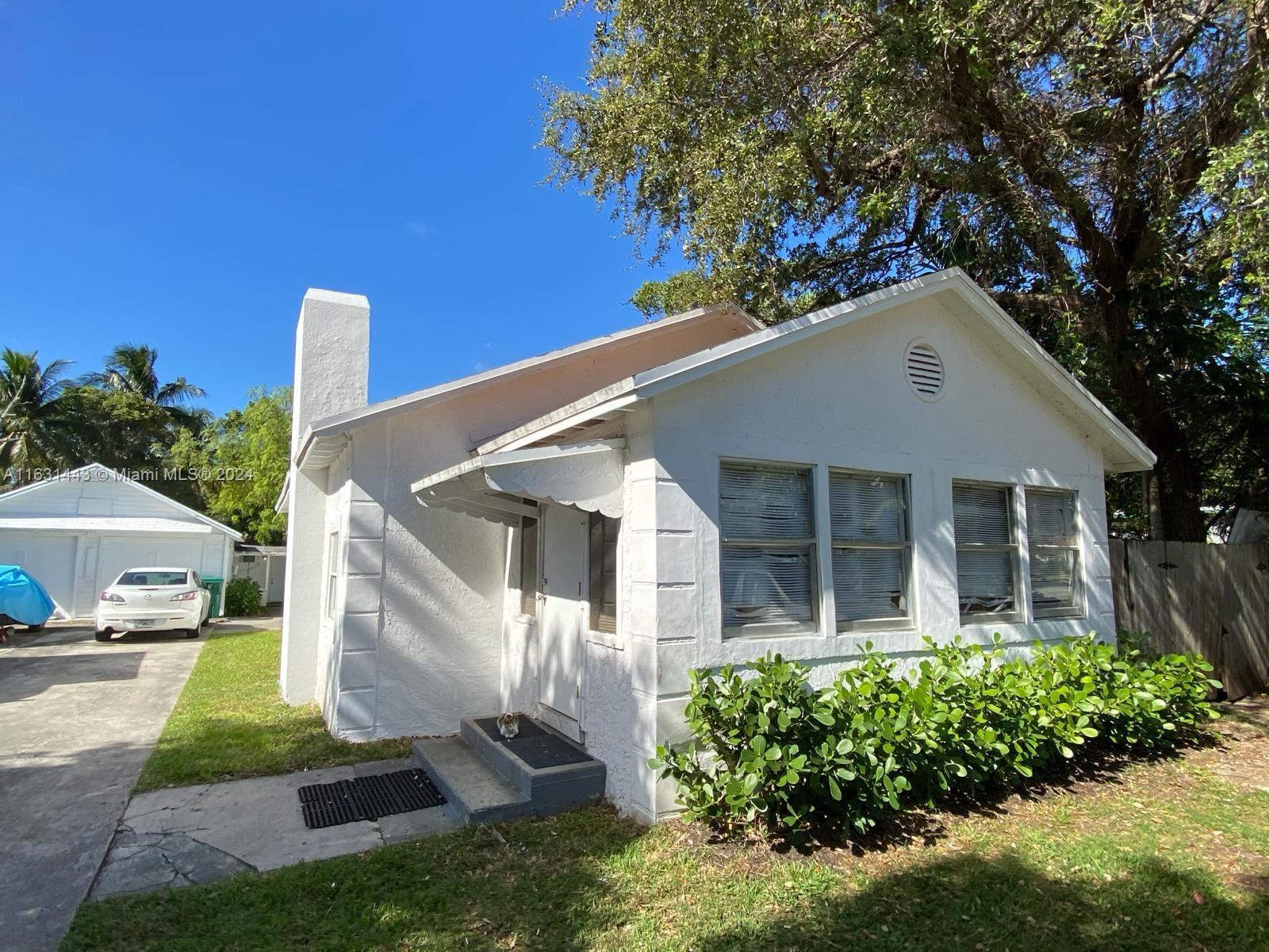 5th Ave, El Portal, FL 33150