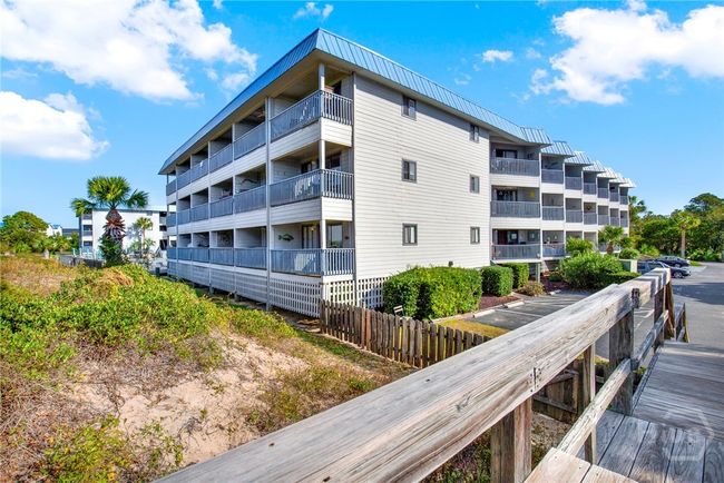 Savannah Beach & Racquet Club Boardwalk | Image 32