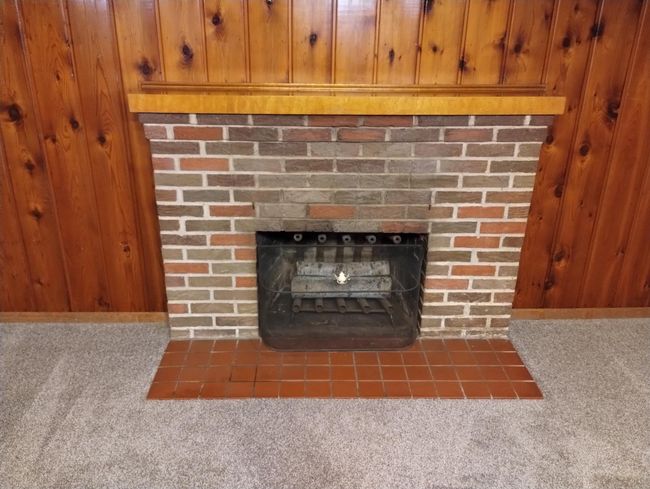 Wood burning fireplace | Image 20