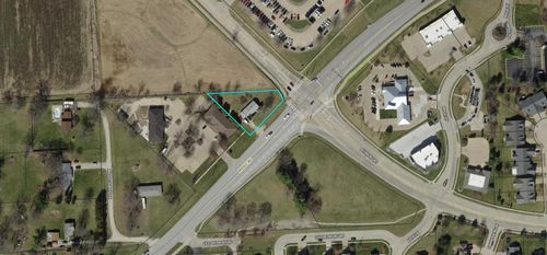 3880 Middle Rd, Bettendorf, IA, 52722-5326 | Card Image